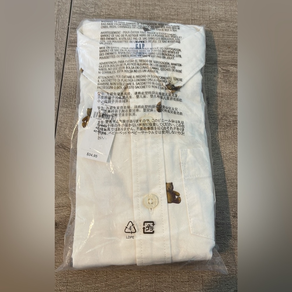 Gap brannan bear long sleeve button down